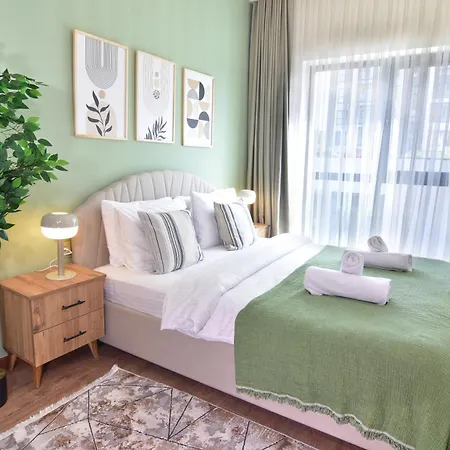 Spacious 2br With Garden- Long Term Rent